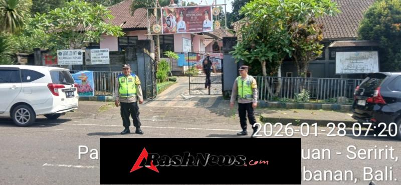 Peran Aktif Polsek Pupuan, Personel Laksanakan Pengaturan Arus Lalu Lintas dan Pengamanan Giat Masyarakat
