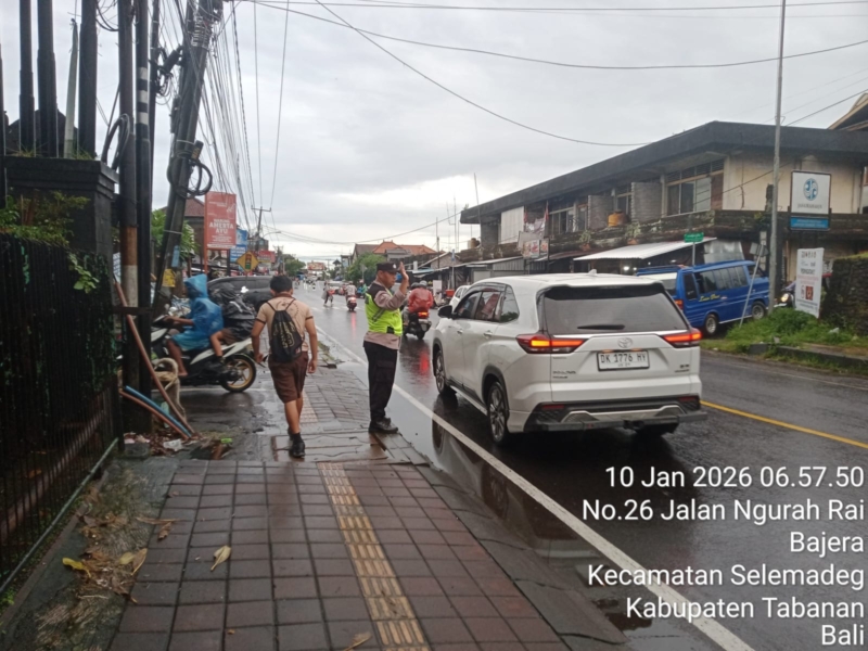 Tingkatkan Visibilitas, Polsek Selemadeg Gelar Strong Point Pagi