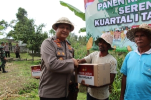 Minggu Kasih Kapolres Tabanan: Serap Aspirasi Petani Penebel, Perkuat Kamtibmas dan Ketahanan Pangan