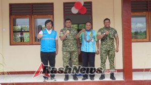 Dandim Kupang Saksikan Pengguntingan Pita Peresmian SMPN Oepoli