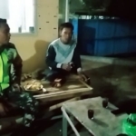 Patroli Malam Babinsa Sambelia, Perkuat Sinergi dengan Tokoh Pemuda dan Masyarakat