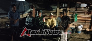 Ronda Malam di Dusun Bukit Sari, Babinsa Pastikan Kondusifitas Terjaga