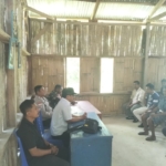 Dukung Pembangunan Desa, Babinsa Koramil 01/Loli Ikuti Rapat Bersama Pemdes