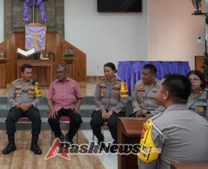 Kapolres Gianyar Laksanakan Jumat Curhat di Gereja GPIB Ebenhaezer, Pastikan Keamanan Pasca Natal dan Jelang Tahun Baru