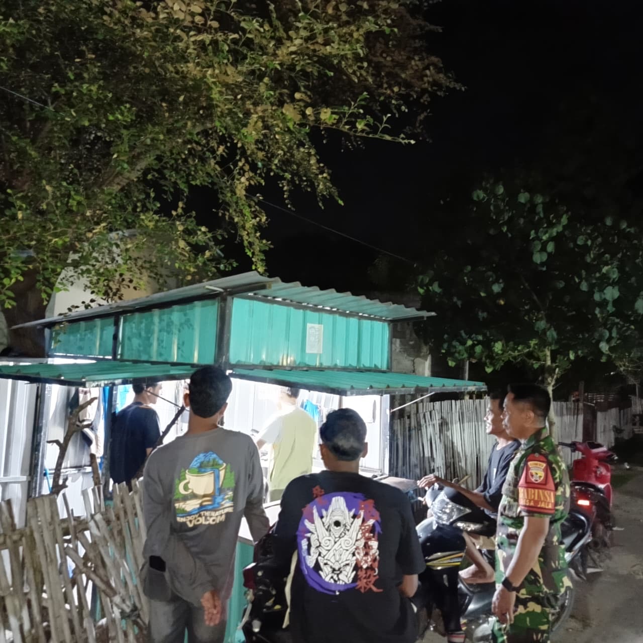 Patroli Malam Babinsa Jala, Warga Dihimbau Hindari Perilaku Negatif