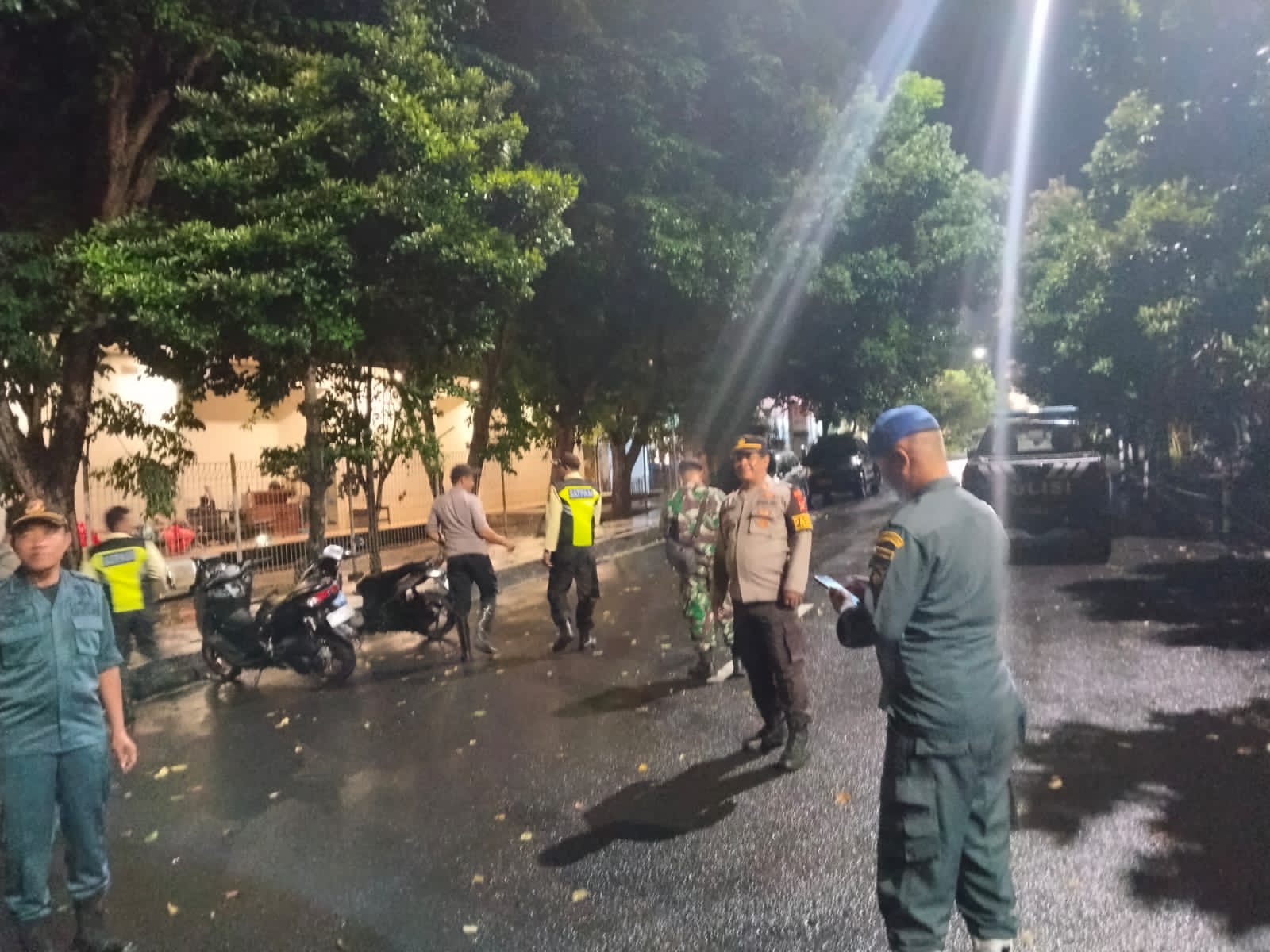 Patroli Gabungan Polsek KWSN Pelabuhan Benoa, Cegah Kriminalitas dan Jaga Kamtibmas Tetap Kondusif