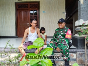 Babinsa Getakan Komsos Bersama Jro Mangku Puseh, Cerminkan Kemanunggalan TNI Bersama Toga