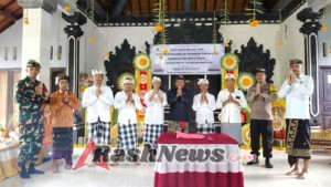 Upacara Pamikukuhan Lan Pejaya – jayaan Bendesa Lan Prajuru Dikawal Babinsa Koramil Nusa Penida, Wujud TNI Hadir Dan Dukung Desa Adat