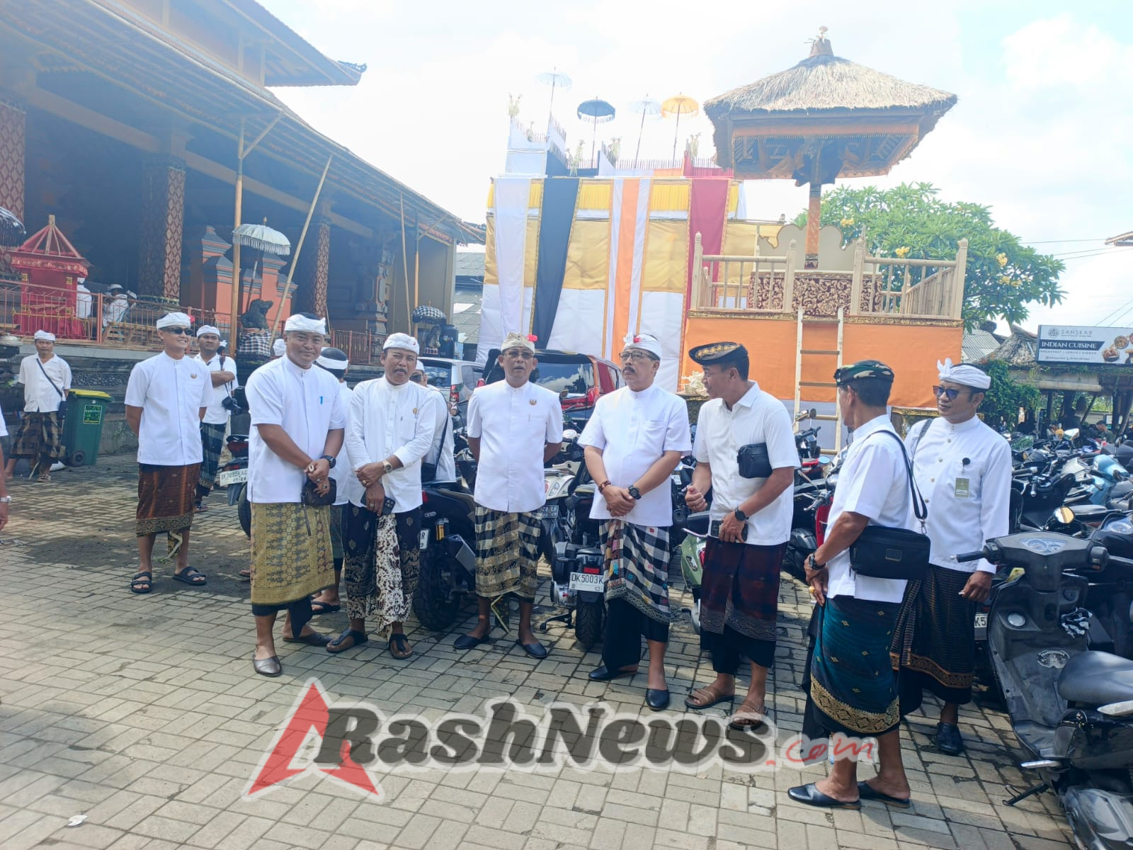 Danramil Ubud Dukung Kelancaran Upacara Karya Agung Ngenteg Linggih di Peliatan
