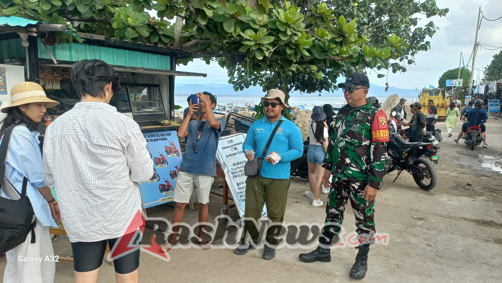 Jaga Aktifitas Pelabuhan, Koramil Nusa Penida Ciptakan Kondisi Aman