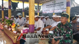 Dukung Pemerintahan Desa, Danramil 1617-02/Mendoyo Hadiri Upacara Ngadegan Jro Bendesa Periode 2026-2031.