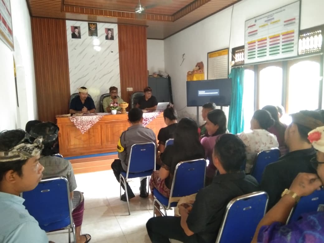 TNI Berkontribusi Bagi Desa, Babinsa Sakti Pastikan Musdes Berjalan Aman Dan Lancar