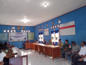 ‎Babinsa Perkuat Kebersamaan dalam Penetapan Batas Desa Lebangkar