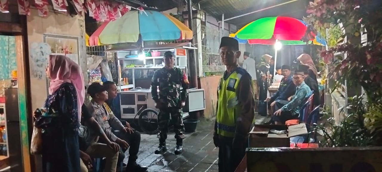 Babinsa–Bhabinkamtibmas Sinergi Amankan Pengajian Umum di Bedulu Blahbatuh