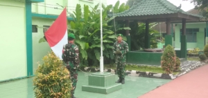 Upacara Bendera Hari Senin, Danramil Nusa Penida Serukan Tanamkan Komitmen Optimalkan Tupoksi