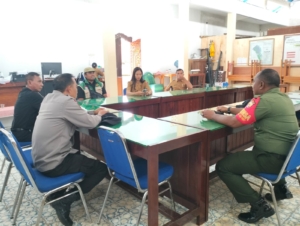 Lintas Sektor Bersinergi, Vaksinasi Rabies VAR Dilaksanakan di Desa Ularan Kecamatan Seririt