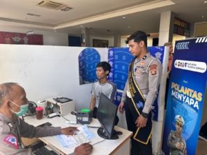 Polantas Menyapa, Satlantas Polresta Denpasar Hadir Berikan Pelayanan Humanis kepada Pemohon SIM