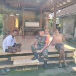 Melalui Komsos, Babinsa Bakas Perkuat Silahturahmi Bersama Masyarakat