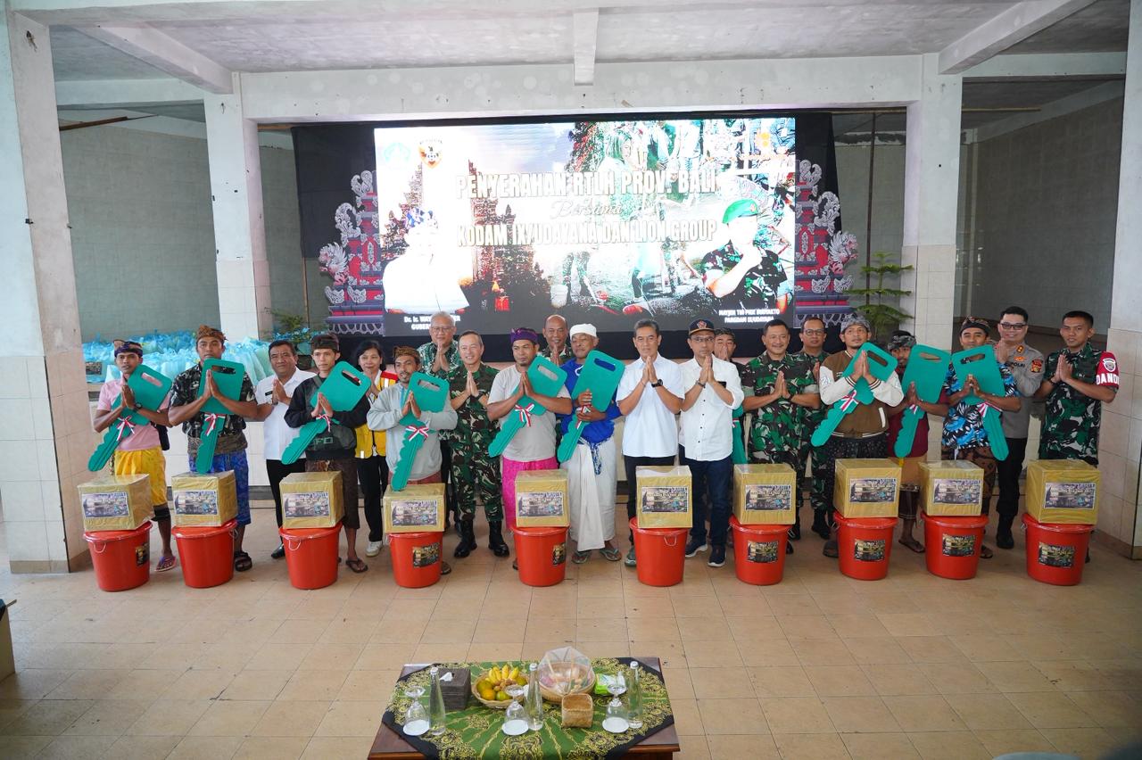 Wujudkan Hunian Layak, Pangdam IX/Udayana Resmikan 10 Unit RTLH Hasil Kolaborasi Lintas Sektor di Buleleng