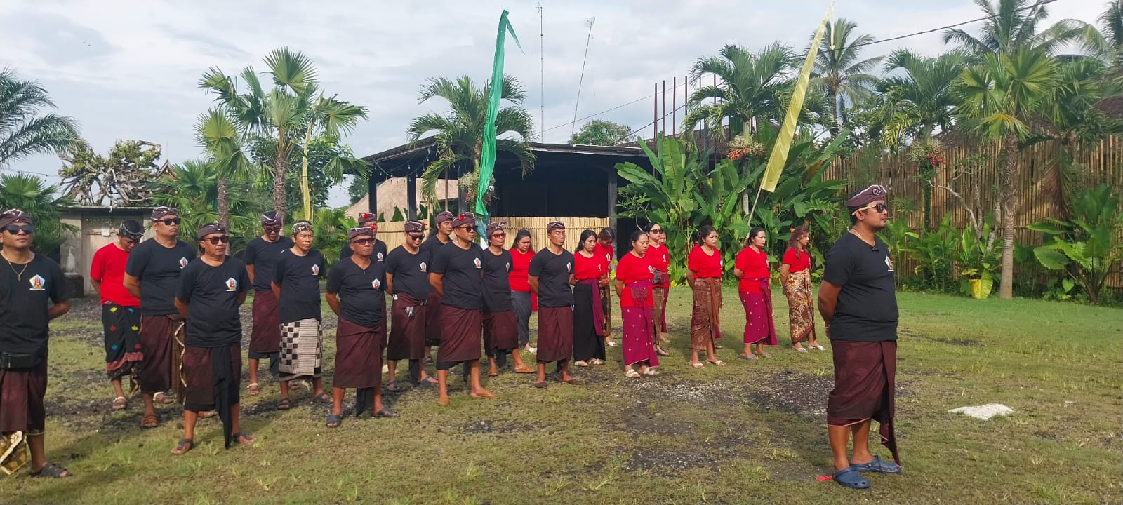 Momentum Hari Desa Nasional, Babinsa Kedewatan Perkuat Persatuan dan Stabilitas Wilayah Dengan Disiplin dan Dedikasi,