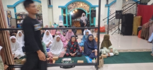 Babinsa dan Bhabinkamtibmas Kawal Khusyuknya Isra Mi’raj 1447 H di Kampung Kajanan