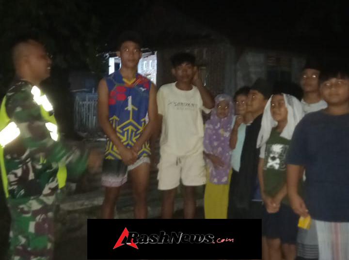 Koramil 1607-12/Moyo Hilir Gelar Patroli Malam, Imbau Warga dan Remaja Peduli Keamanan Lingkungan