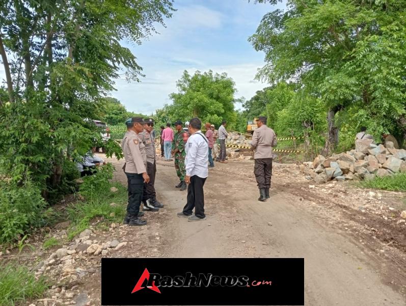 ‎Babinsa Hadir Menjaga Kelancaran Kunker Gubernur NTB di Desa Batu Bangka ‎