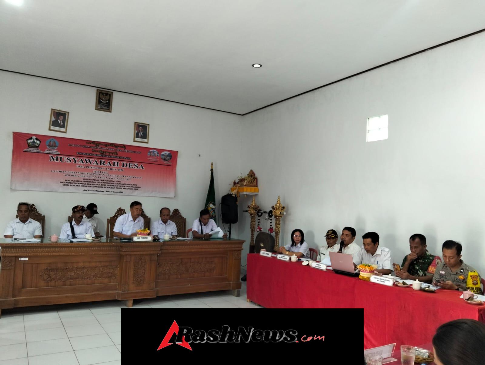 Dukung Tata Kelola Desa, Babinsa Peninjoan Hadiri Musdes LPJ APBDes Tahun 2025