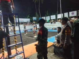 Pastikan Eka Putra Cup II Aman Di Desa Adat Batumulapan, Serda Zainul Turun Langsung Gelar Pengamanan