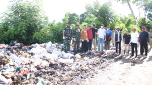 Wakil Bupati Bima dan Dandim 1608/Bima Pimpin Aksi Bersih-bersih di Kecamatan Wawo