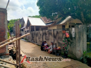 Melalui Patroli dan Komsos, Babinsa Serda Yakub Perkuat Sinergi dengan Masyarakat