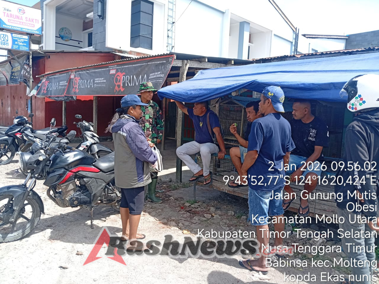 Lewat Komsos di Pasar Kapan, TNI Perkuat Keamanan dan Kesadaran Masyarakat.