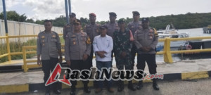 Kehadiran Babinsa di Pelabuhan ASDP Pantai Baru Jaga Kelancaran Transportasi Laut