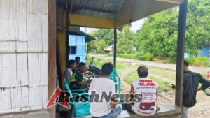 Komsos Babinsa Koramil Aesesa Jaga Kondusifitas Desa Labolewa Awal Tahun 2026