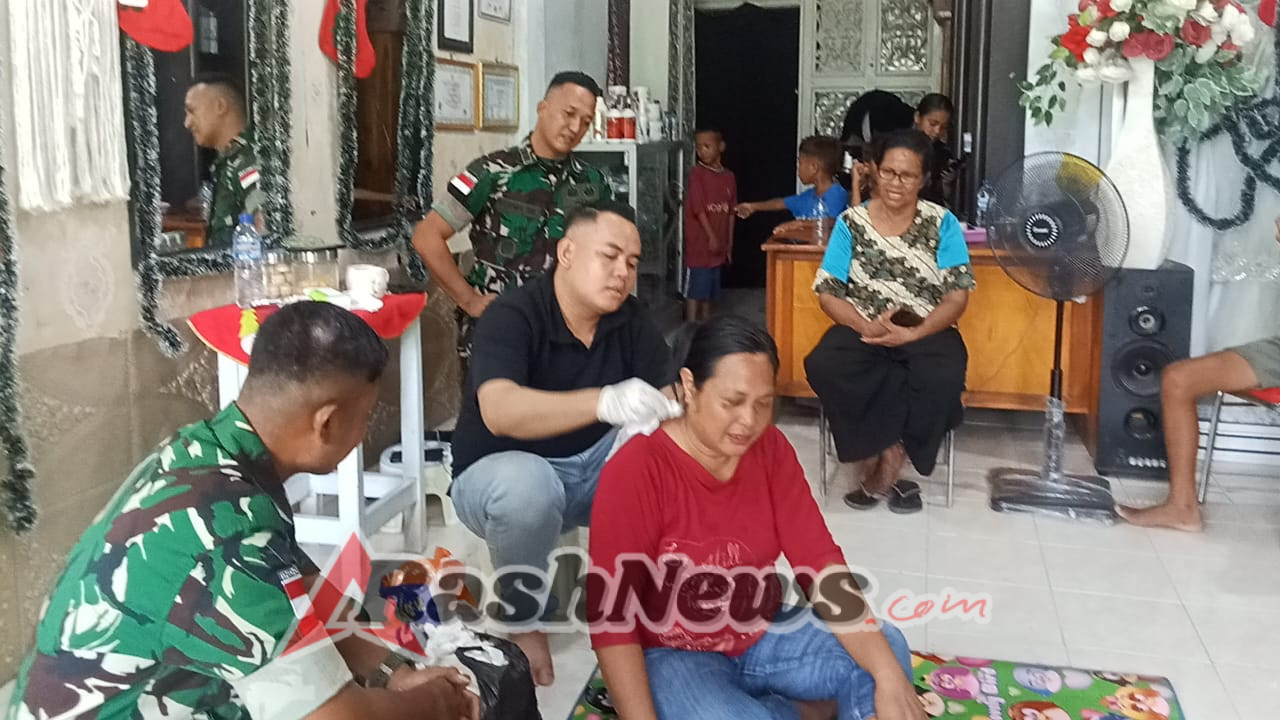 Peduli Kesehatan dan Generasi Muda, Dandim 1627/Rote Ndao Gelar Akupuntur Gratis dan Bagi Susu Balita