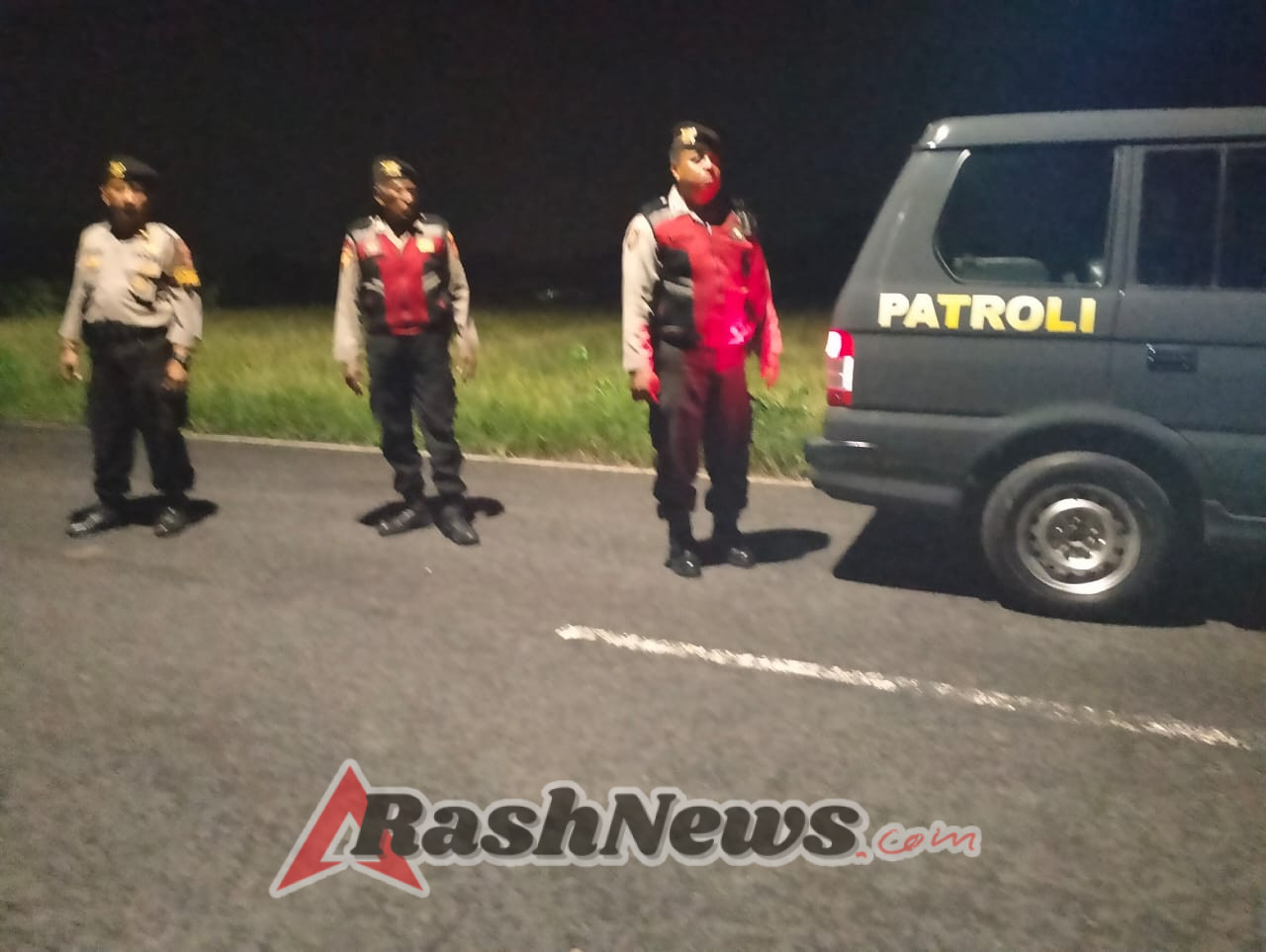 Antisipasi Aksi Kriminal Di Jam Rawan, Patroli Subuh Samapta Polsek Abiansemal Ditingkatkan