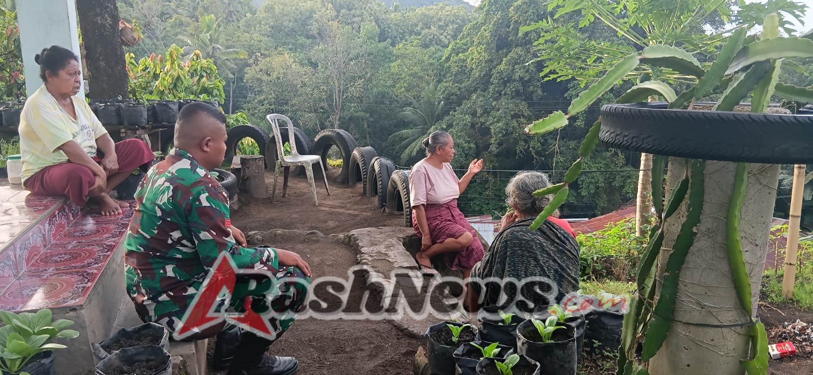 Perkuat Sinergi TNI dan Rakyat, Babinsa Koramil Wolowaru Laksanakan Komsos dan Pamwil