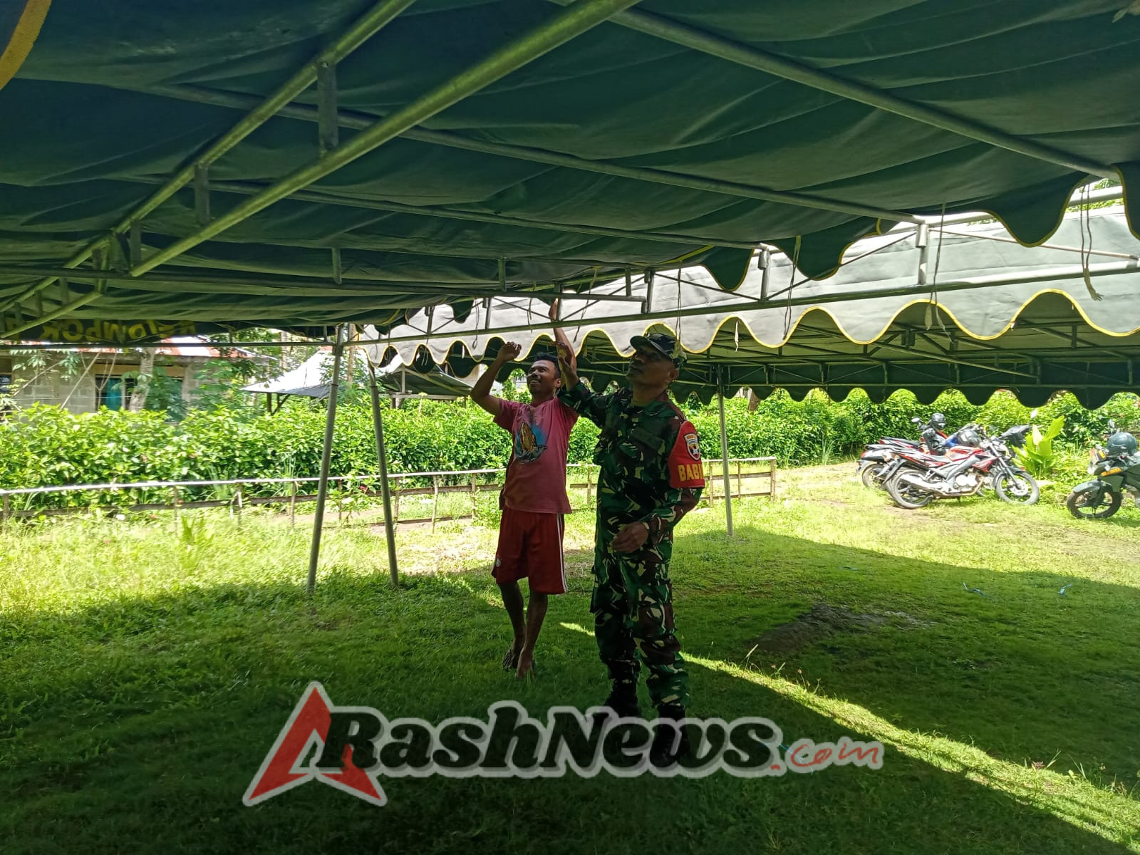Perkuat Kamtibmas dan Kepedulian Sosial, Babinsa Kodim 1602/Ende Laksanakan Monitoring Wilayah