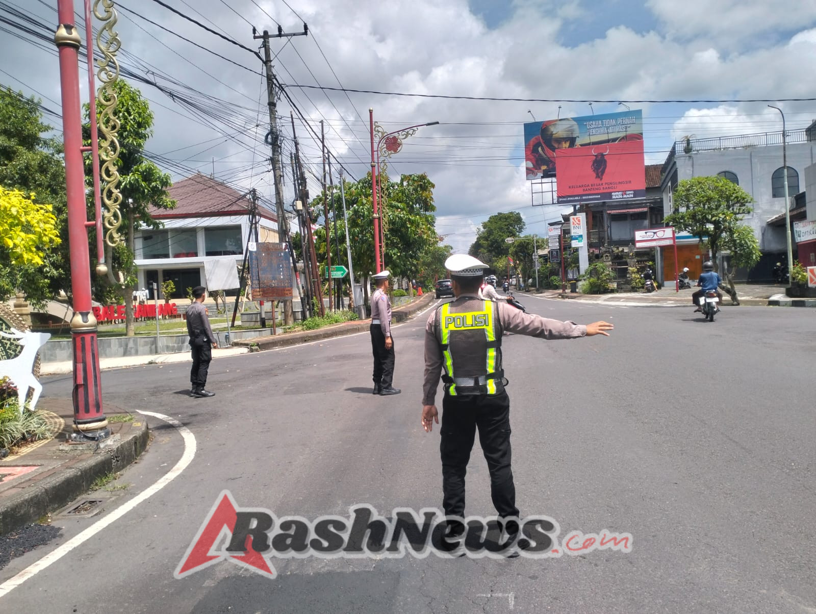 Pengamanan Humanis, Lalu Lintas Kondusif Satgas Kamsel Pastikan Stabilitas Pasca Natal 2025 dan Tahun Baru 2026 di Kota Bangli