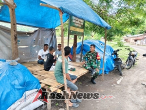 Sinergi TNI dan Warga Desa Tou Timur: Pamwil dan Komsos Berjalan Lancar dan Tertib