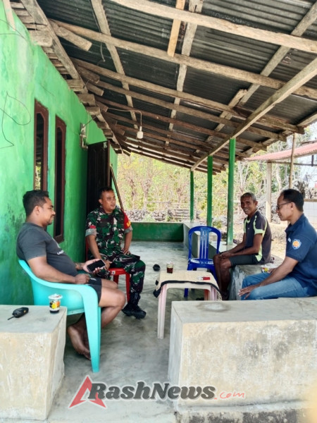 Komsos Babinsa Batutua, Warga Desa Temas Diingatkan Jaga Keselamatan dan Gotong Royong