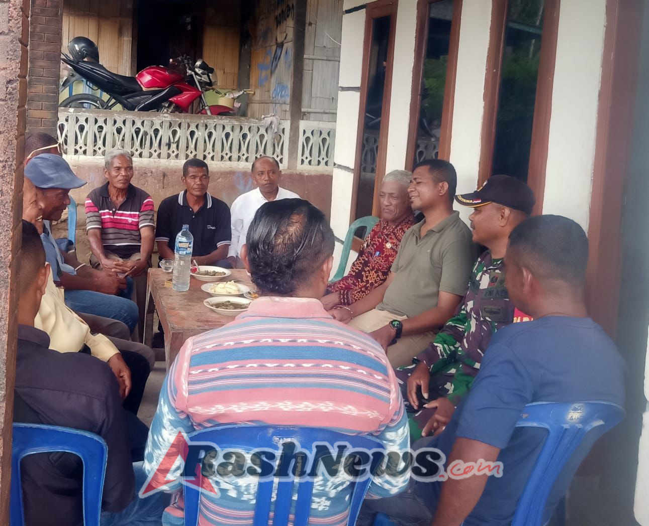 Komsos Babinsa Jadi Sarana Jaga Kondusivitas Wilayah Desa Watukobu