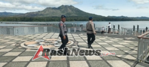 ATENSI GIAT KUNJUNGAN WISATAWAN DI SEPUTARAN DERMAGA DANAU BATUR