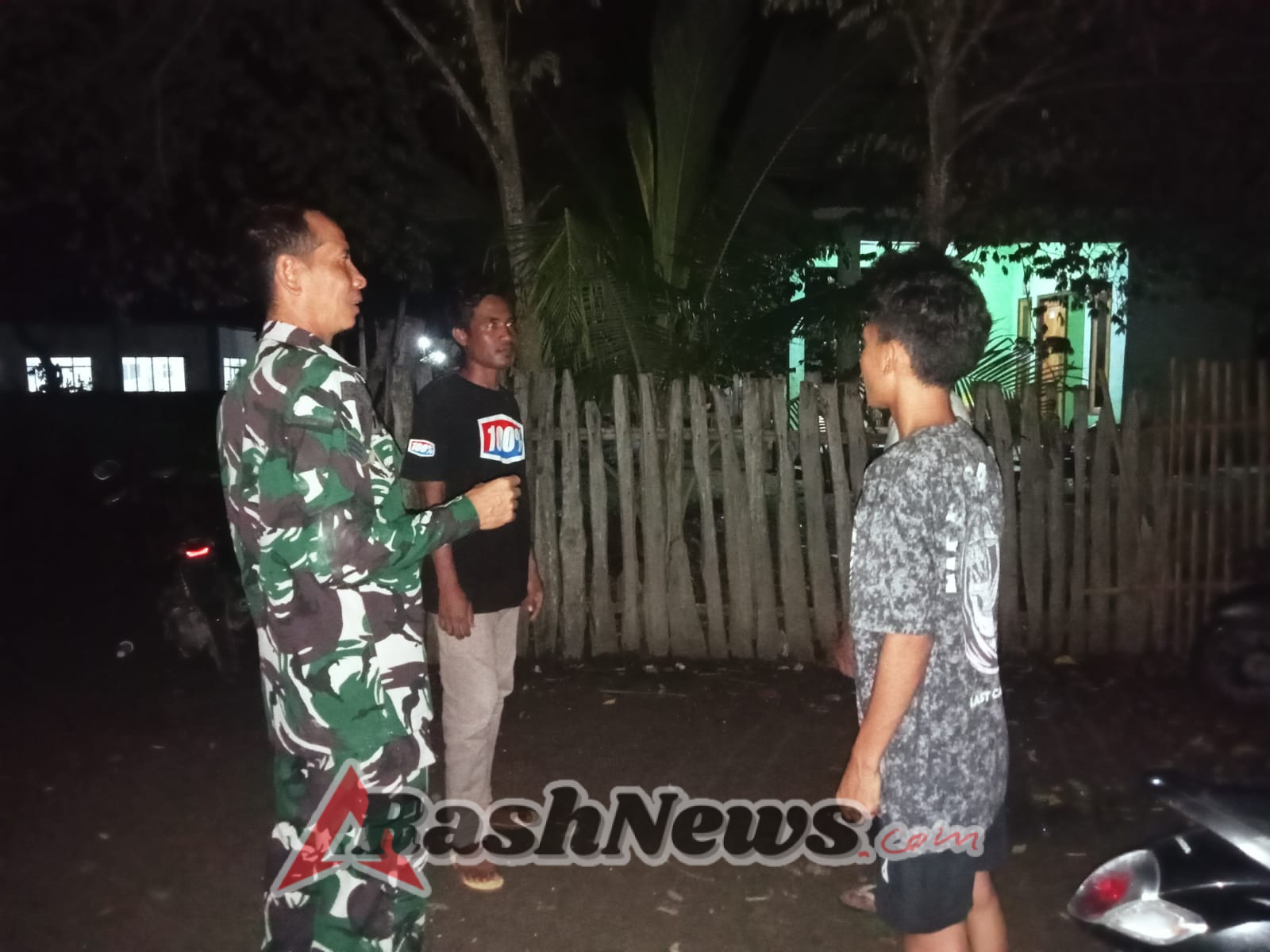 Tekan Peredaran Narkoba, Koramil 04/Woha Rutin Patroli Malam hari di tempat Rawan