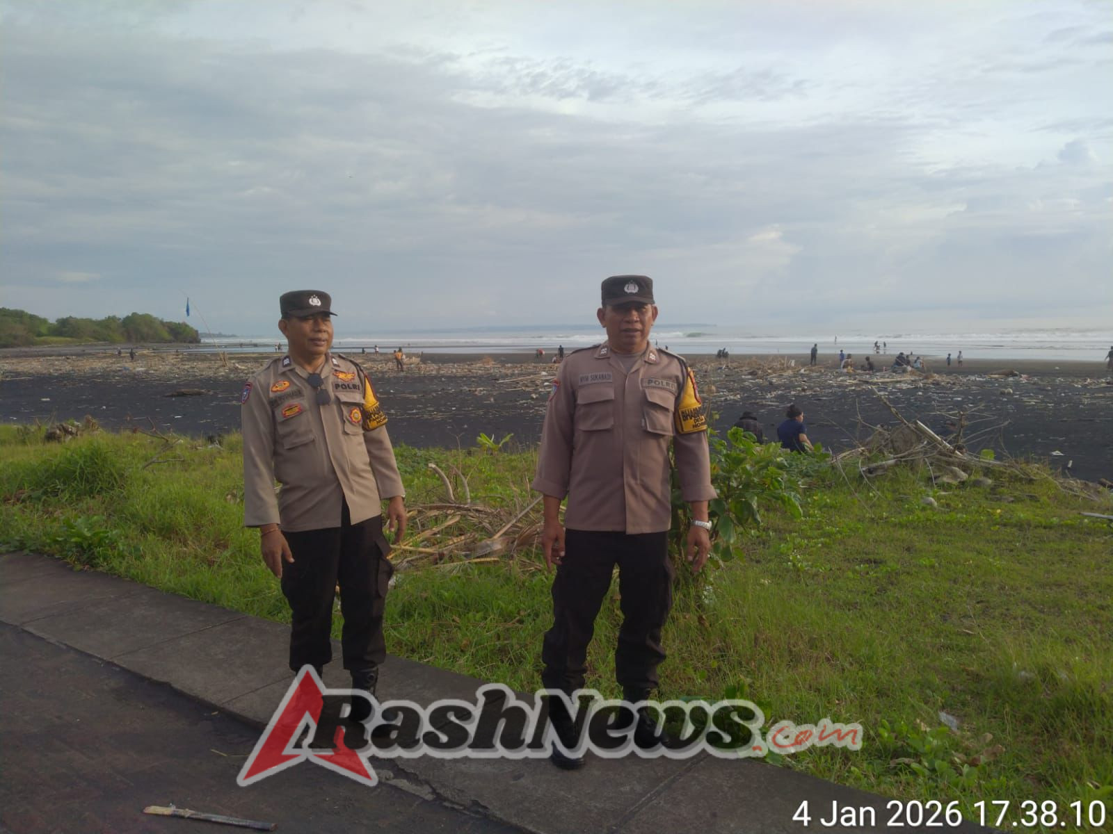 Polsek Kerambitan laksanakan Pengamanan kegiatan Masyarakat di Obyek Wisata Pantai Kelating