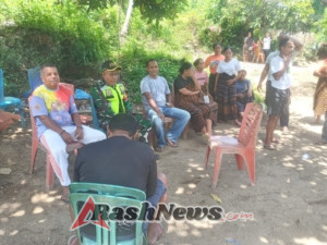 Babinsa Ende Ingatkan Warga Tetap Waspada dan Jaga Keamanan Lingkungan