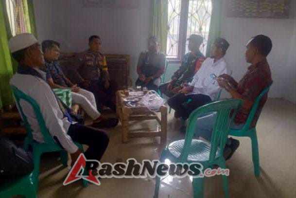 ‎Babinsa Desa Jineng Laksanakan Komsos Bersama Aparat Desa dan Masyarakat