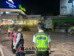 Sambangi Area Pertokoan Unit Samapta  Polsek Kuta Utara Ingatkan Security Waspada Aksi Kejahatan