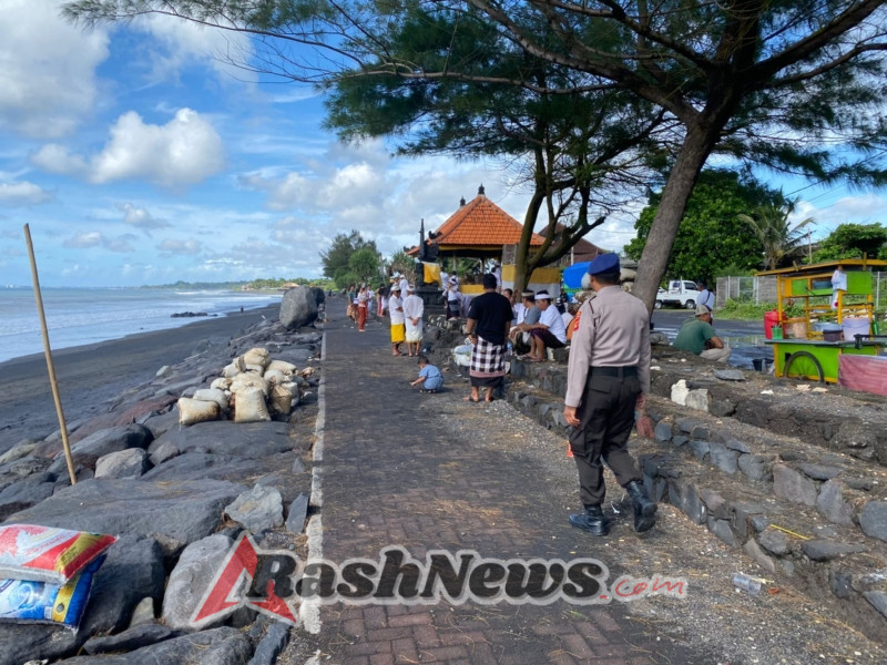 Satpolairud Polres Gianyar Laksanakan Patroli Pesisir dan Atensi Giat Warak Keruron di Pantai Masceti