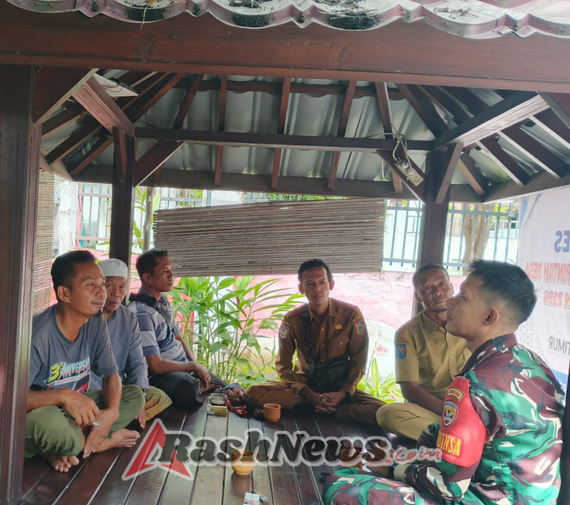 Babinsa Desa Aikmel Timur Gelar Komsos, Dorong Lingkungan Aman dan Kondusif